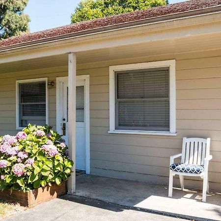 West End Neighborhood Cottage Santa Rosa Exterior foto